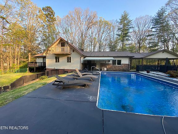2nd image of 386 New Midway Rd