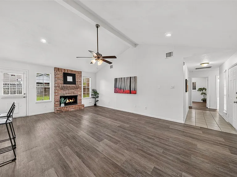 18706 Clover Glen Ln — Photo 2