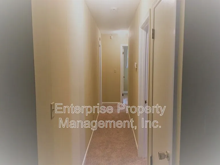 7019 Shadow Oaks Dr — Photo 17