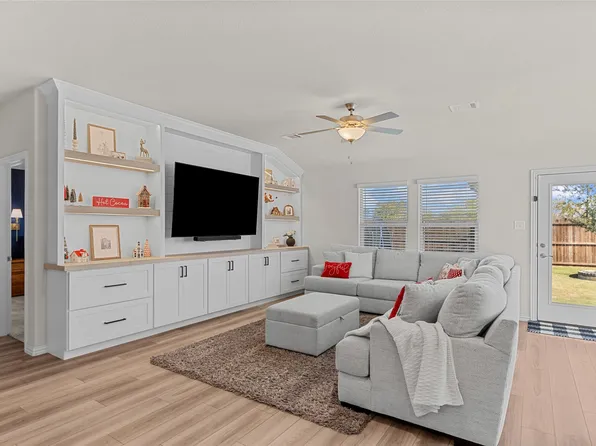 10644 Tonkala Dr, Fort Worth, TX 76179