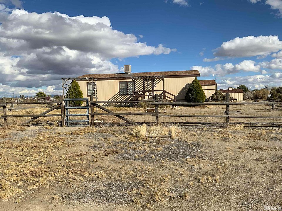 1st image of 670 Thornbird Dr