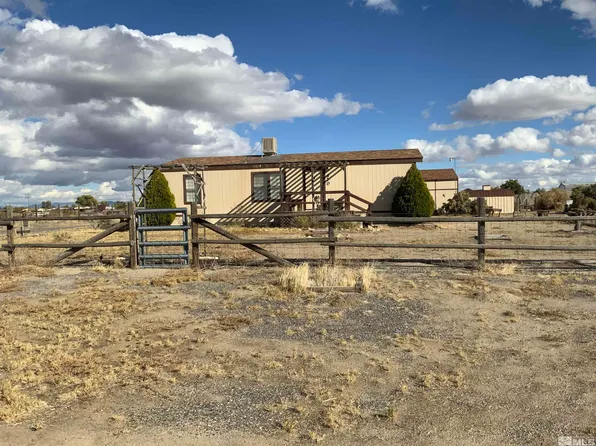 670 Thornbird Dr, Fallon, NV 89406