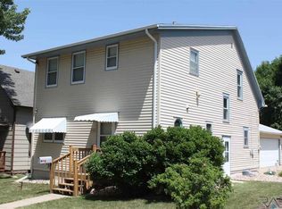216 N Grange Ave, Sioux Falls, SD 57104