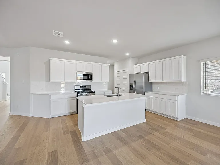 5212 Gentle Rain Dr — Photo 8