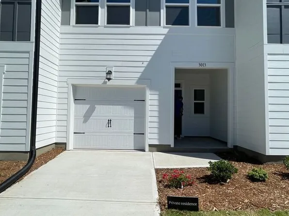 3013 Vitner Dr, Durham, NC 27704