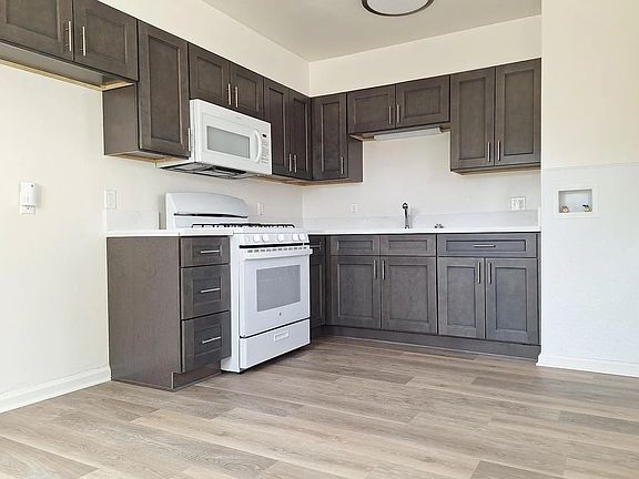2nd image of 4238 Balboa Ave #Cd-4942