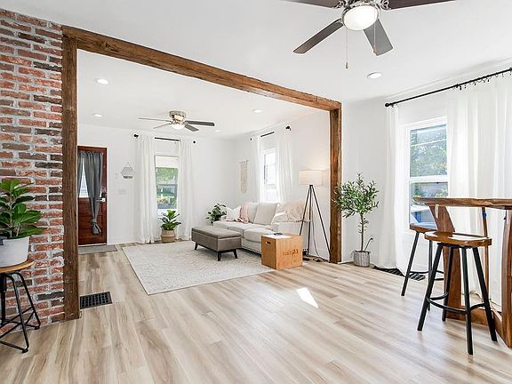 5th image of 510 Maple Ave
