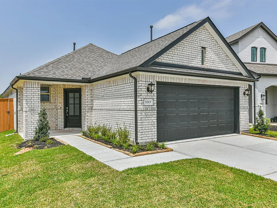 3213 Cornflower Coast Ct