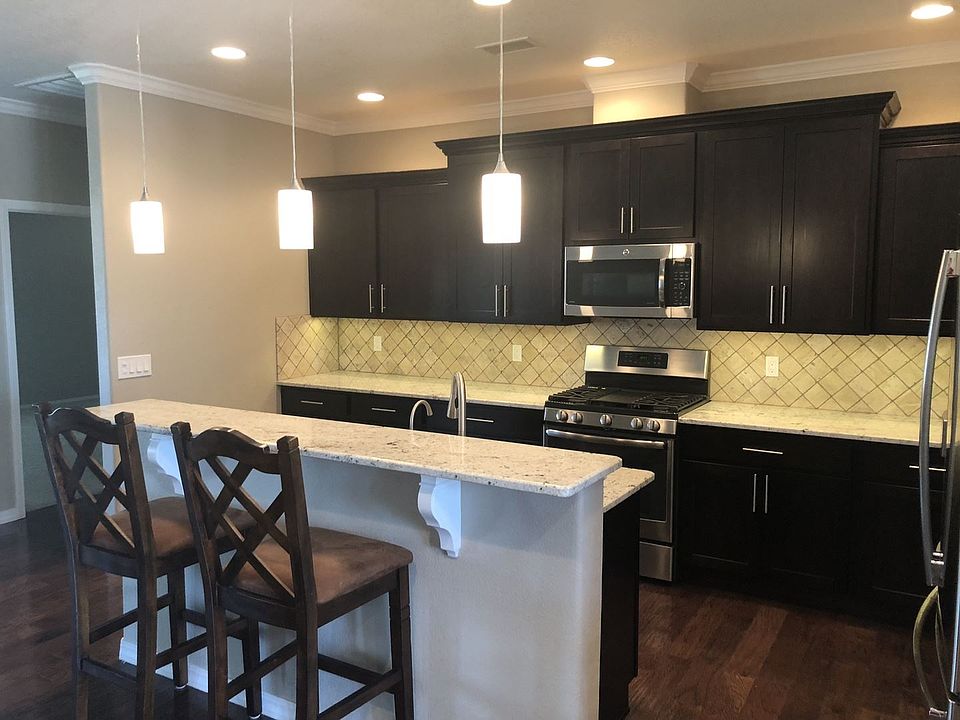 1st image of 15 La Placita Dr