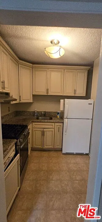 1 bed, 1.0 bath, 400 sqft, $1,795 — Photo 3