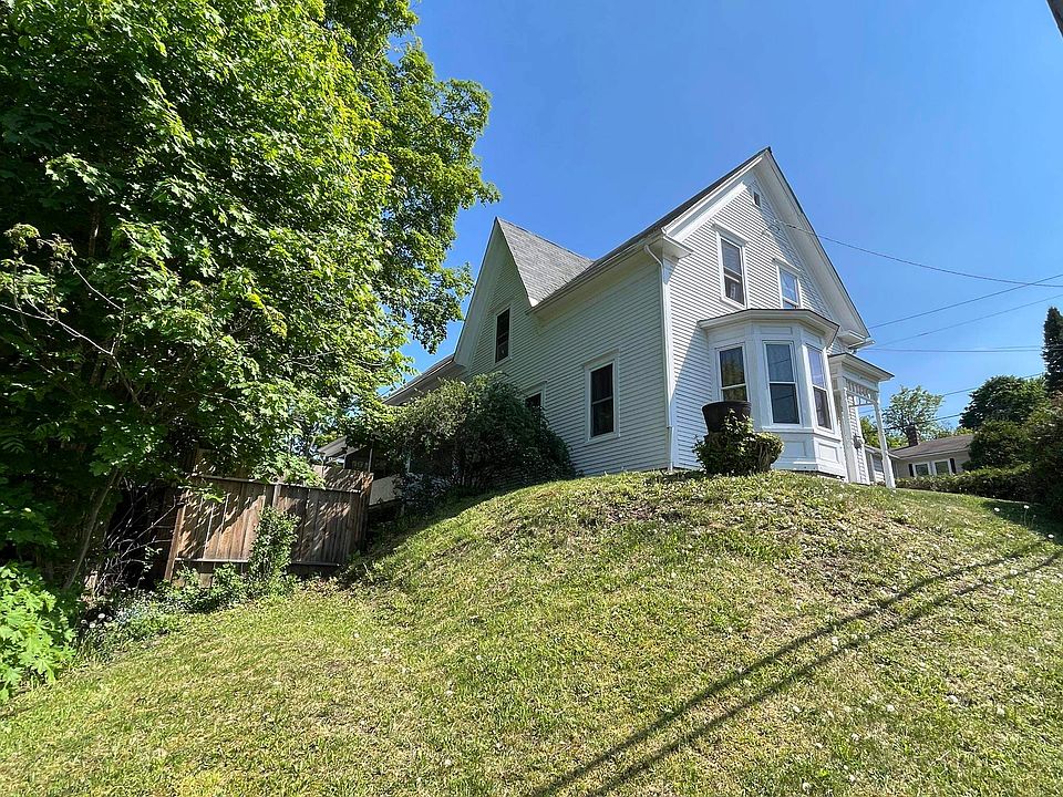 76 Cross Street, Newport, VT 05855 Zillow