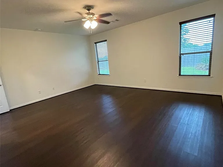 16511 Winthrop Bend Dr — Photo 10
