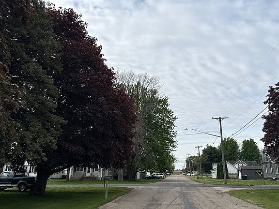 5th image of 506 3rd St