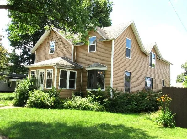 110 N State St, Merrill, WI 54452