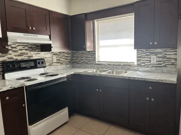 1726 E Mulberry Dr APT B, Tampa, FL 33604