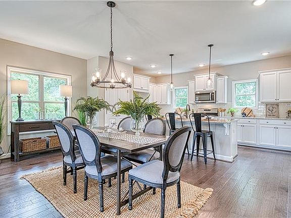 5th image of 2865 Boone Dr NW