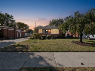 26805 Richard Dr, Warren, MI 48089