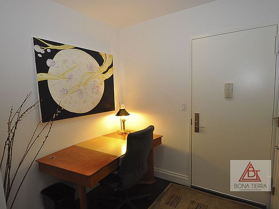 3rd image of 211 E 46th St #24C