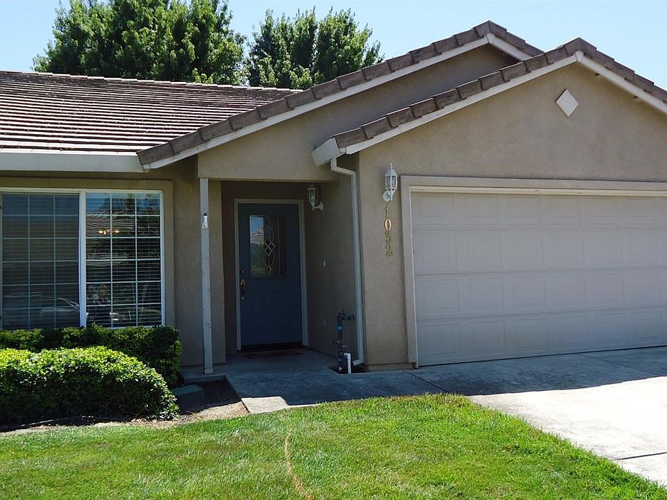 1st image of 1032 Courtyard Dr