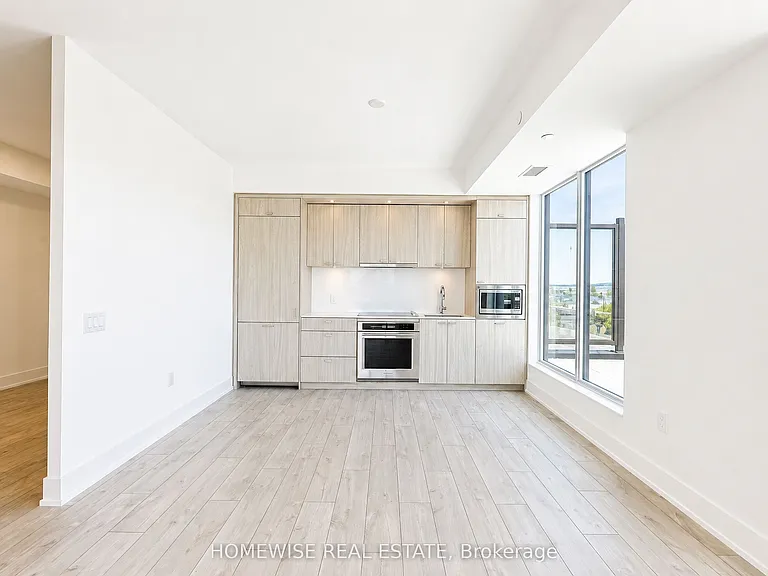 858 Dupont St #743 — Photo 2