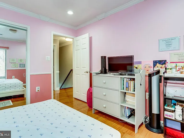 4919 Herkimer St — Photo 30