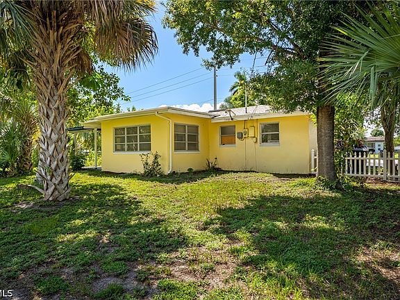 5th image of 3941 Maxine St