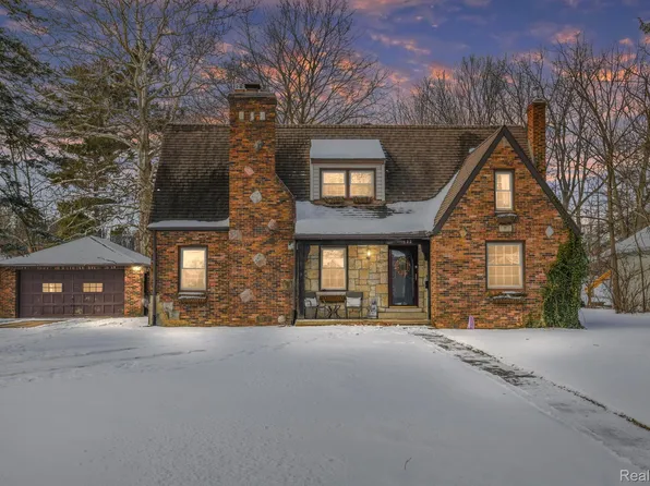 122 Bradley St, Romeo, MI 48065
