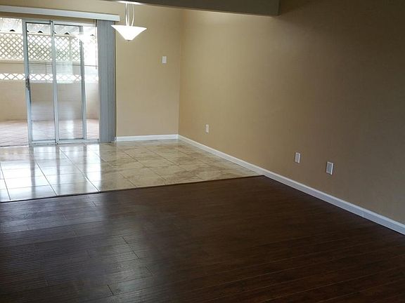 3rd image of 850 E Lynwood Dr APT 6