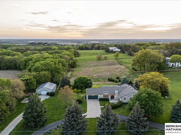 3420 S 222nd St, Elkhorn, NE 68022