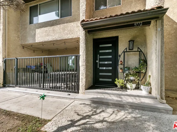 9772 Via Roma, Burbank, CA 91504