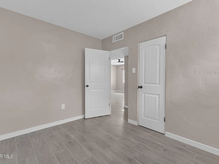 8931 Robert Dr #EL — Photo 17