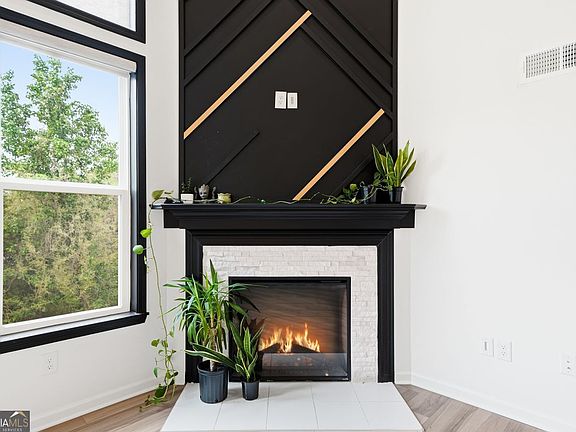 3rd image of 8150 Scenic Ridge Way