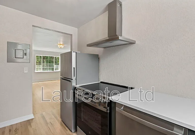 3120 E 13th Ave — Photo 11