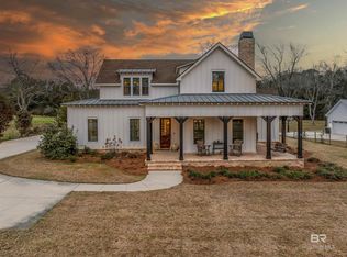 125 Song Grove Blvd, Fairhope, AL 36532