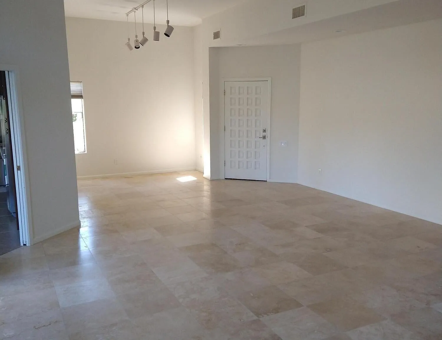 2 bed, 1544 sqft, $4,300 — Photo 3