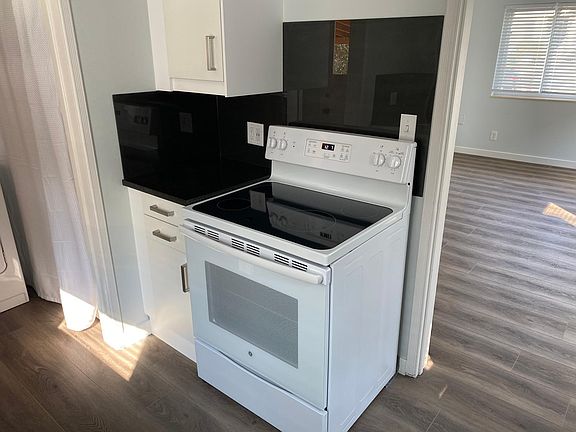 Brand new oven/range