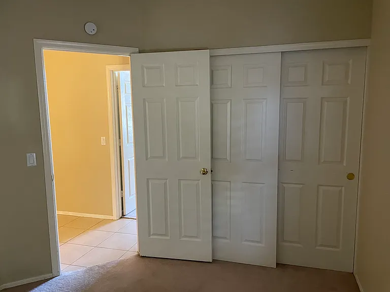 8949 W Kathleen Rd — Photo 21