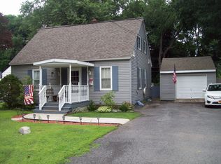 31 Marion Blvd, Glenville, NY 12302