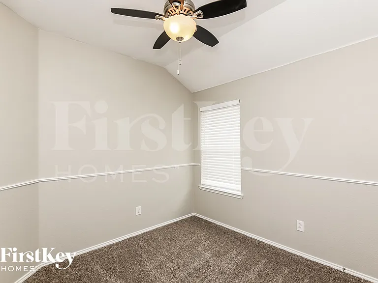 10408 Bradshaw Dr — Photo 11