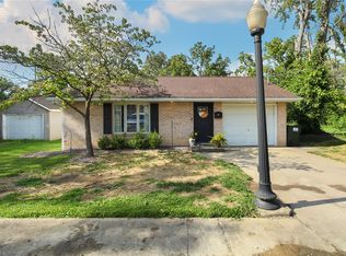 331 W Fryer Ave, Charleston, IL