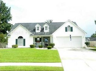 102 Woodstork Dr, Goose Creek, SC 29445
