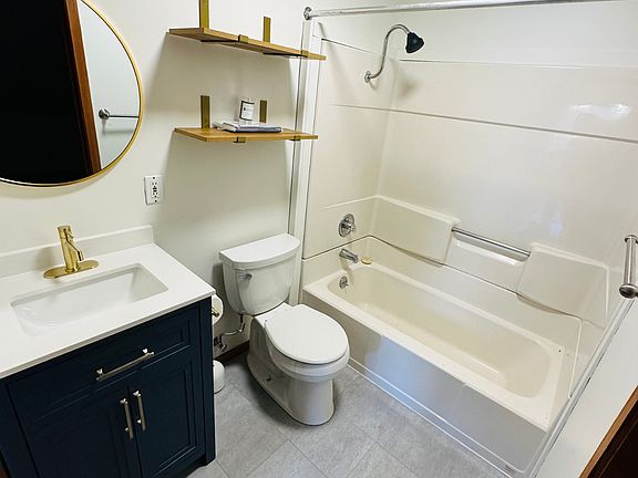 4th image of 900 E 19th Ave #920