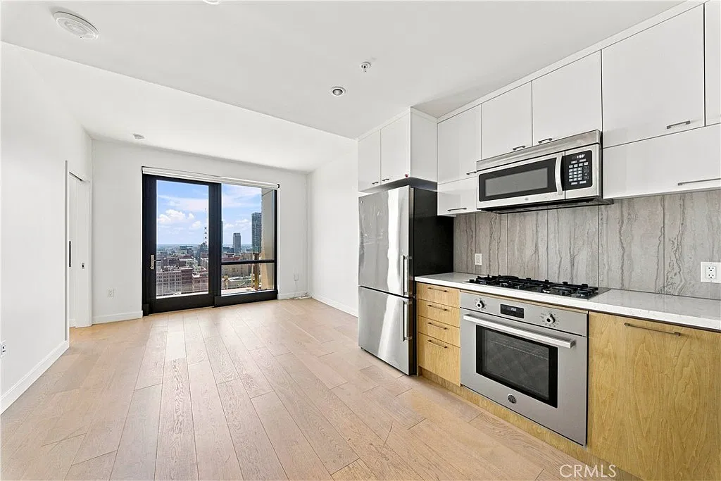 1 bed, 617 sqft, $2,850 — Photo 4