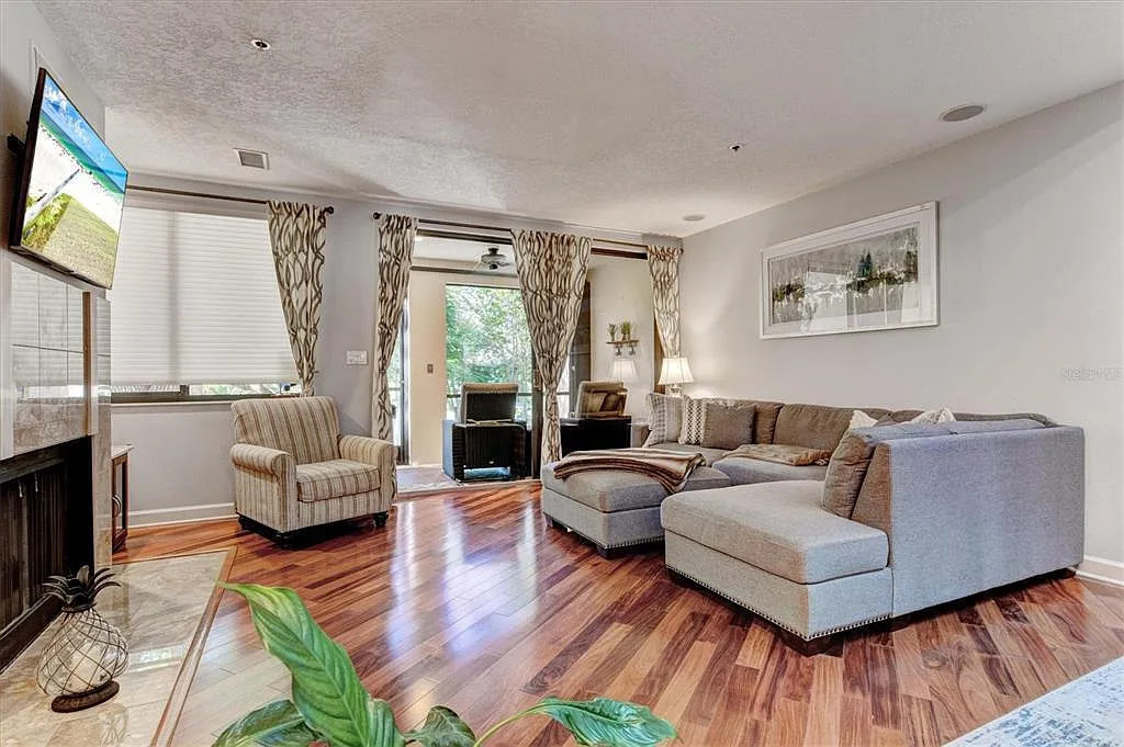 2 bed, 2606 sqft, $4,000 — Photo 3