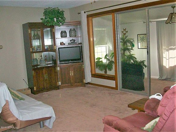 3rd image of 106 Elvira St