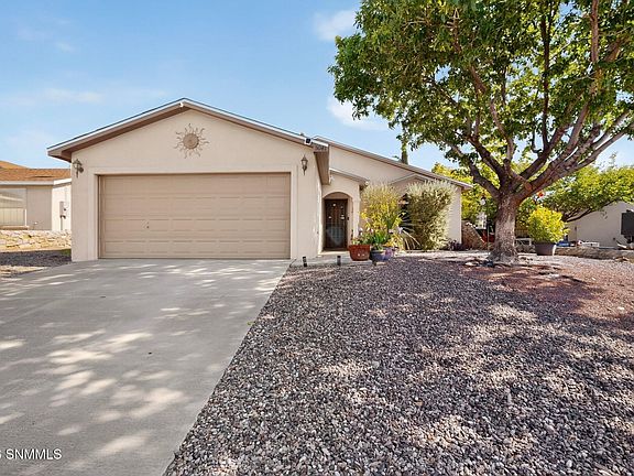 2nd image of 5041 Starlite Ct