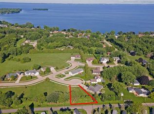 Marway Ct #7, Oshkosh, WI 54901