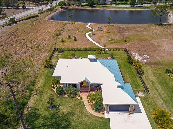 5th image of 4720 Castalia Ct