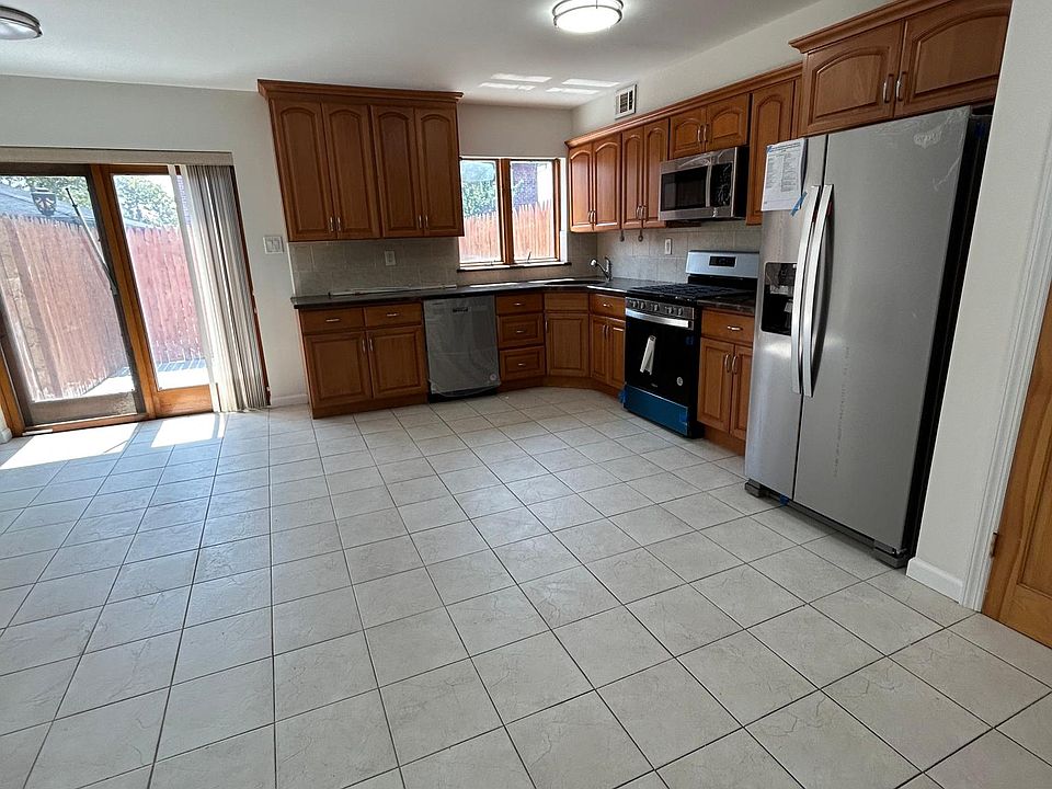 1st image of 2723 Mill Ave APT 2