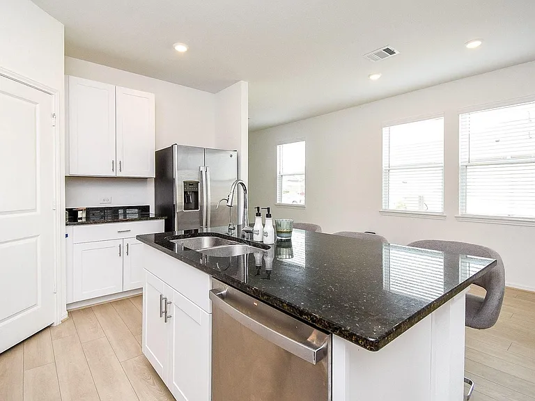 18006 Whitetail Run Ln — Photo 4